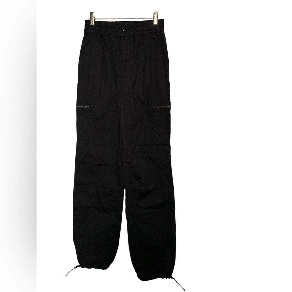 Forever 21 black joggers, leg zip pockets, drawstring ankles, sz XS, NWT